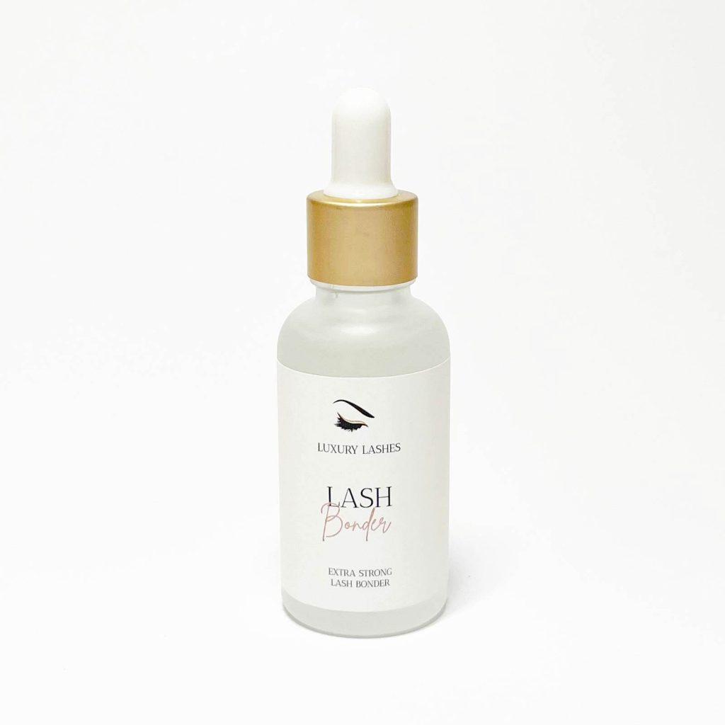 Lash Bonder (Speed Lash Accelerator) voor wimperextensions van Luxury Lashes Voorkant