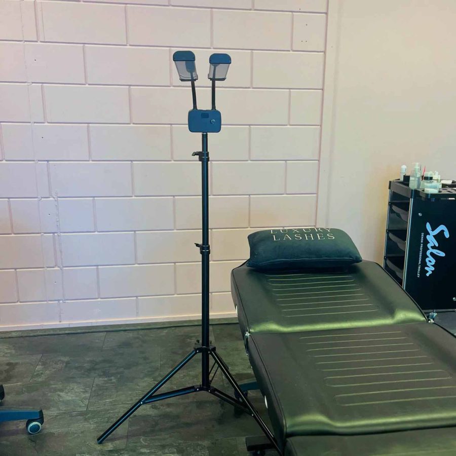 LuxLight (Wimperextensions Lamp) van Luxury Lashes (Staand - vooraanzicht)