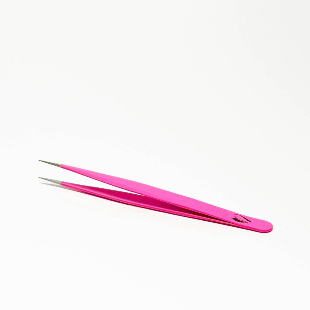 Wimperextensions IT02 Pincet - Geschikt voor het aanbrengen van wimperextensions door het iets hogere gewicht (Zijaanzicht achter)